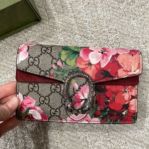 Gucci mini bag